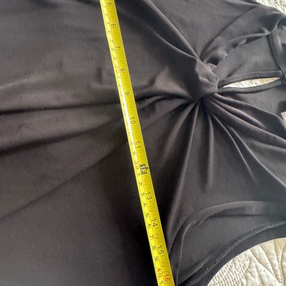 Tommy Hilfiger Black Sleeveless Twist-Front Top - Picture 5 of 6